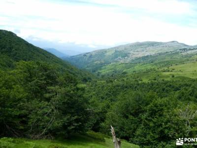 Aralar y Valle de Arakil -felicidad lujo sol y playa renueva tu vida emocional